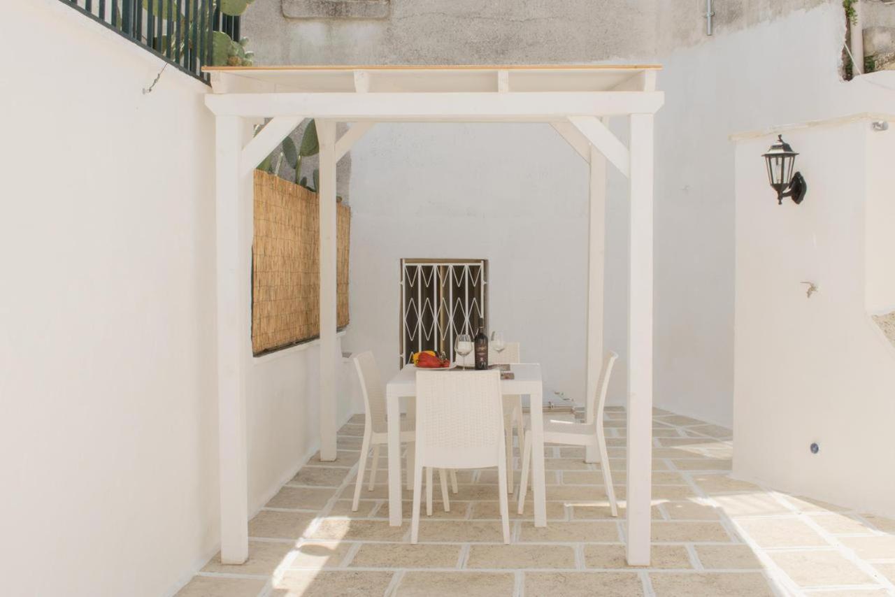 Amari'S Home Ostuni Exterior foto